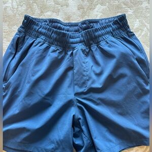 Men’s Lululemon Pace Breaker 5” Short XS, blue